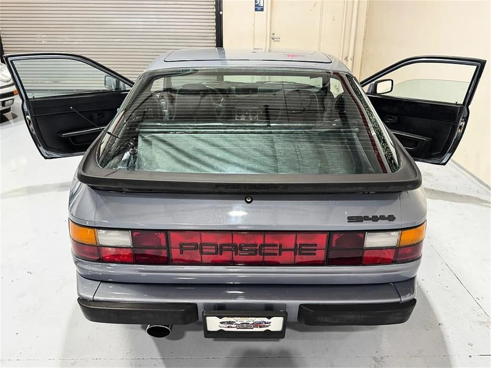 1983 Porsche 944 - Image 25 of 31