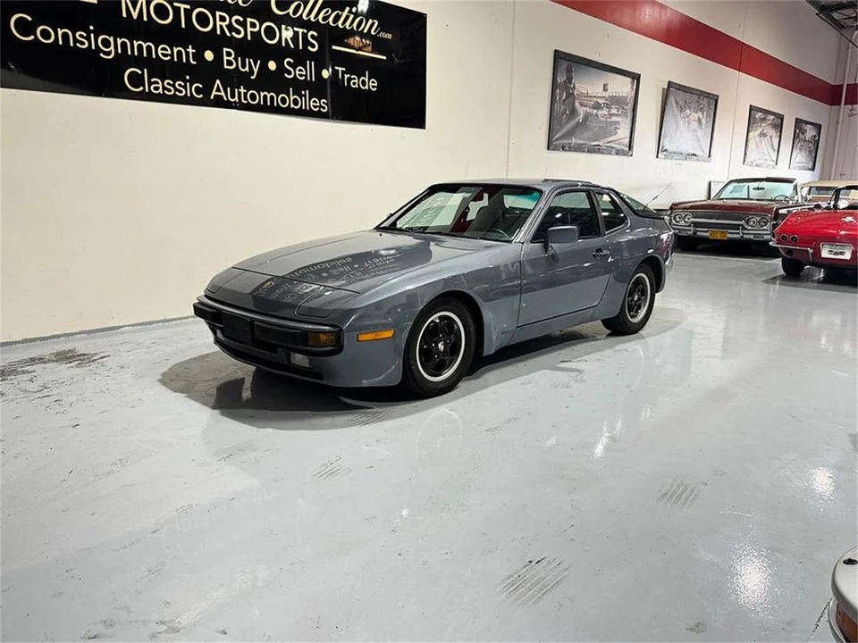 1983 Porsche 944 - Image 24 of 31