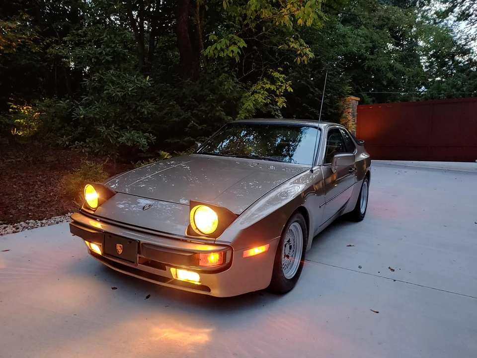 1983 Porsche 944 - Image 18 of 24
