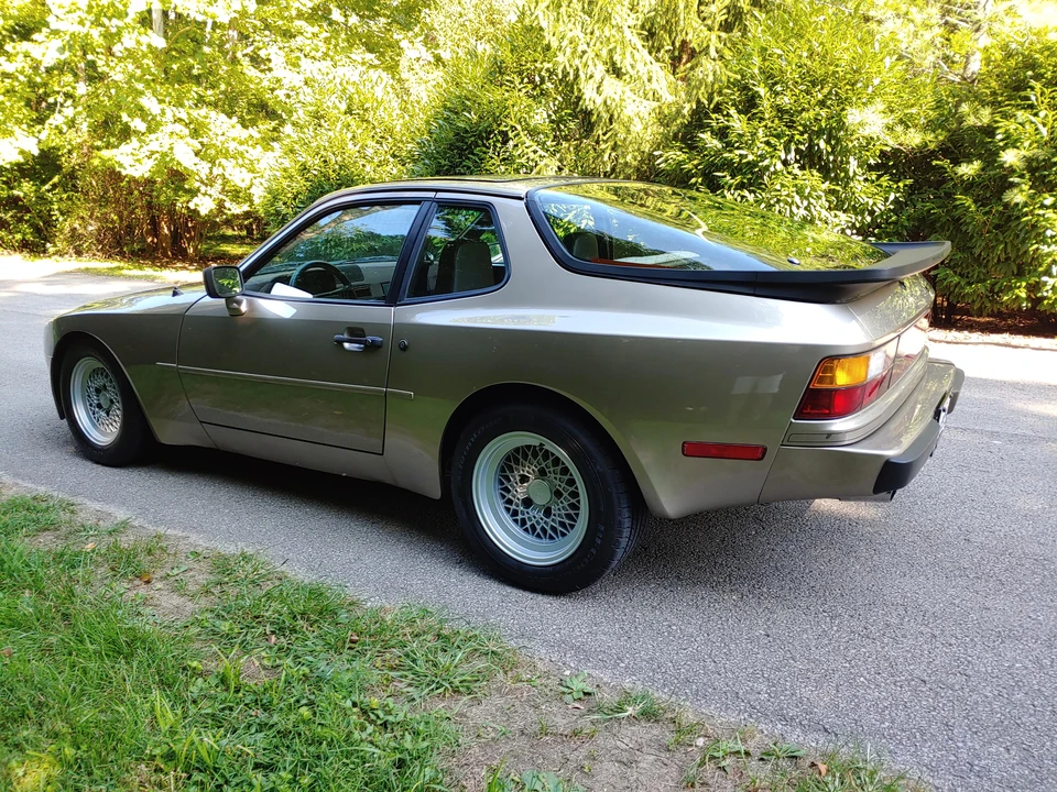 1983 Porsche 944 - Image 11 of 24