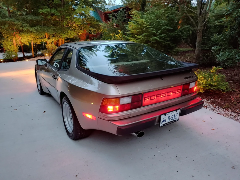 1983 Porsche 944 - Image 20 of 24