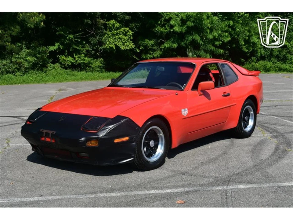 1983 Porsche 944 - Image 4 of 31