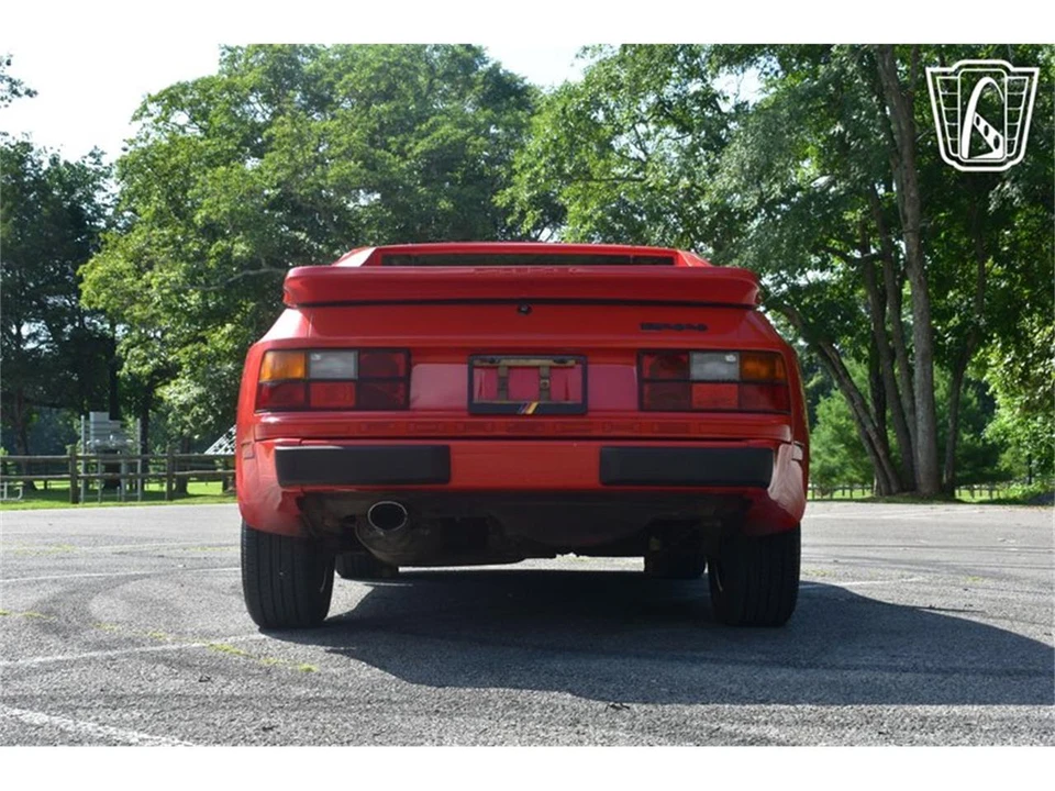 1983 Porsche 944 - Image 14 of 31
