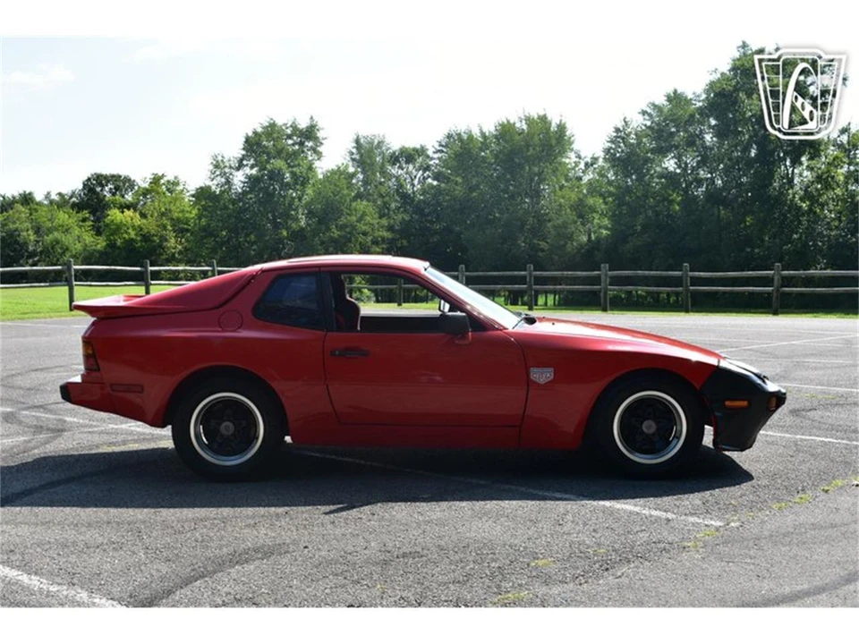 1983 Porsche 944 - Image 19 of 31