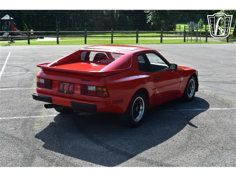 1983 Porsche 944 - Image 15 of 31