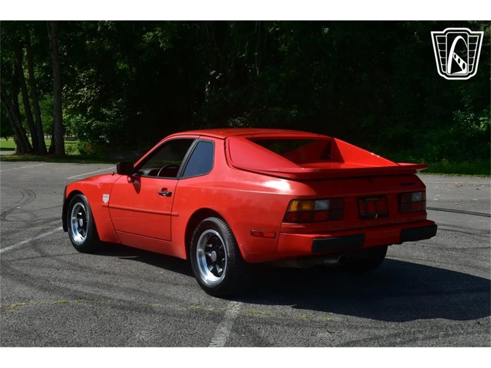 1983 Porsche 944 - Image 10 of 31