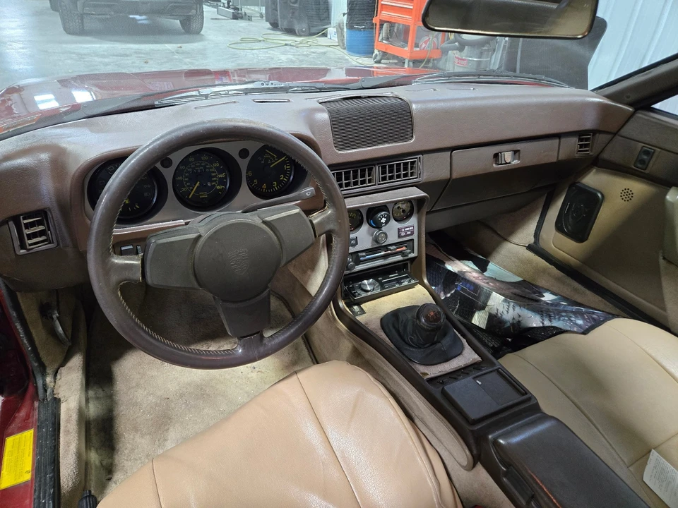 1983 Porsche 944 - Image 19 of 31