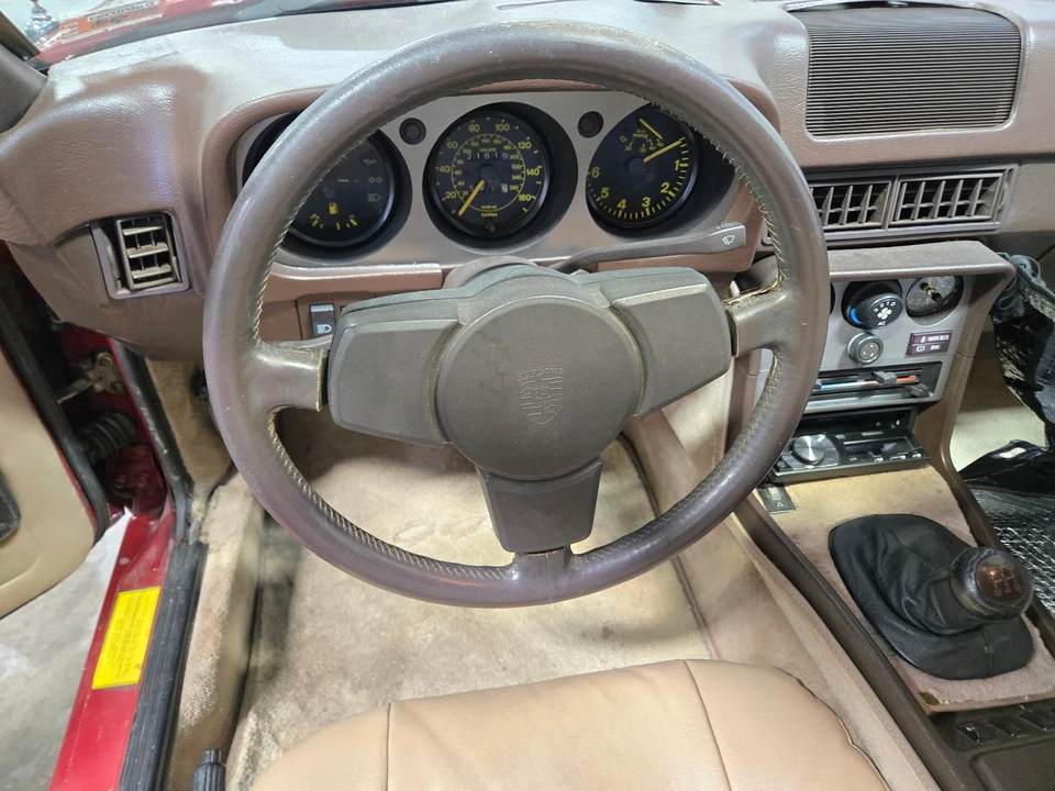 1983 Porsche 944 - Image 18 of 31