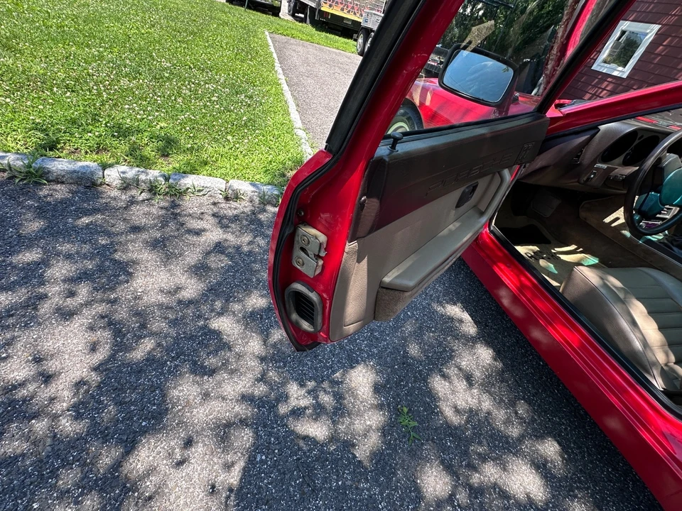 1983 Porsche 944 - Image 27 of 31