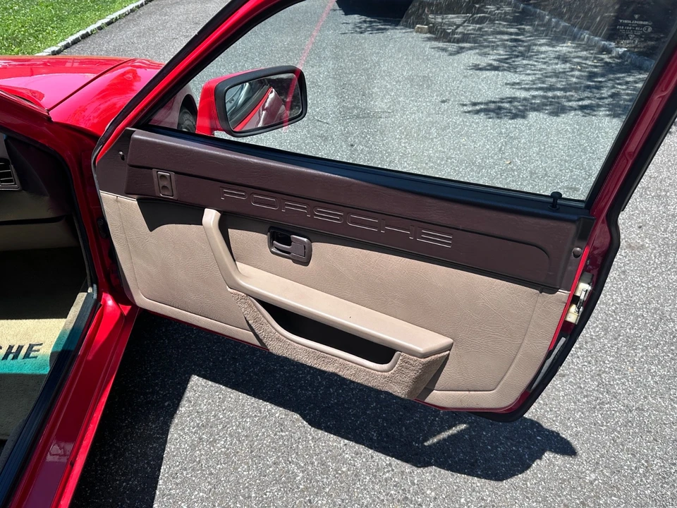 1983 Porsche 944 - Image 16 of 31