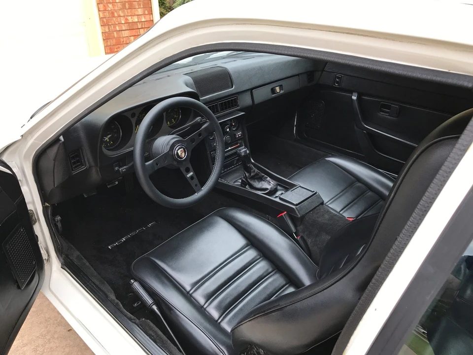 1983 Porsche 944 - Image 14 of 31