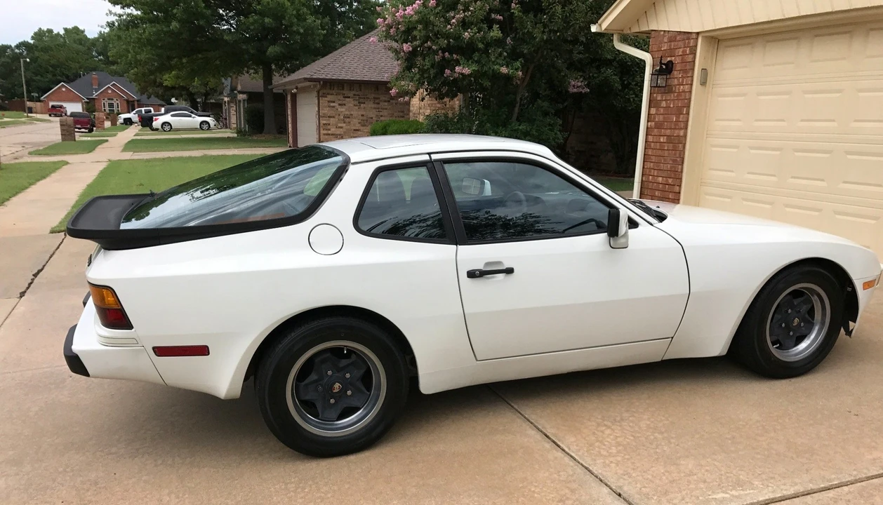 1983 Porsche 944 - Image 3 of 31