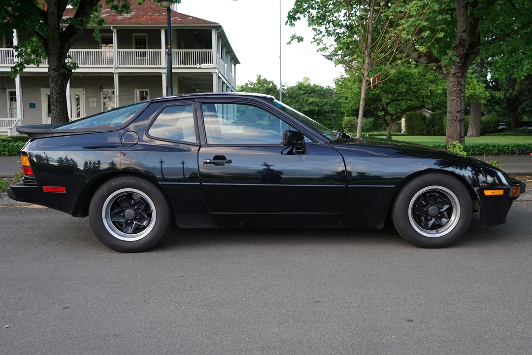1983 Porsche 944 - Image 3 of 6