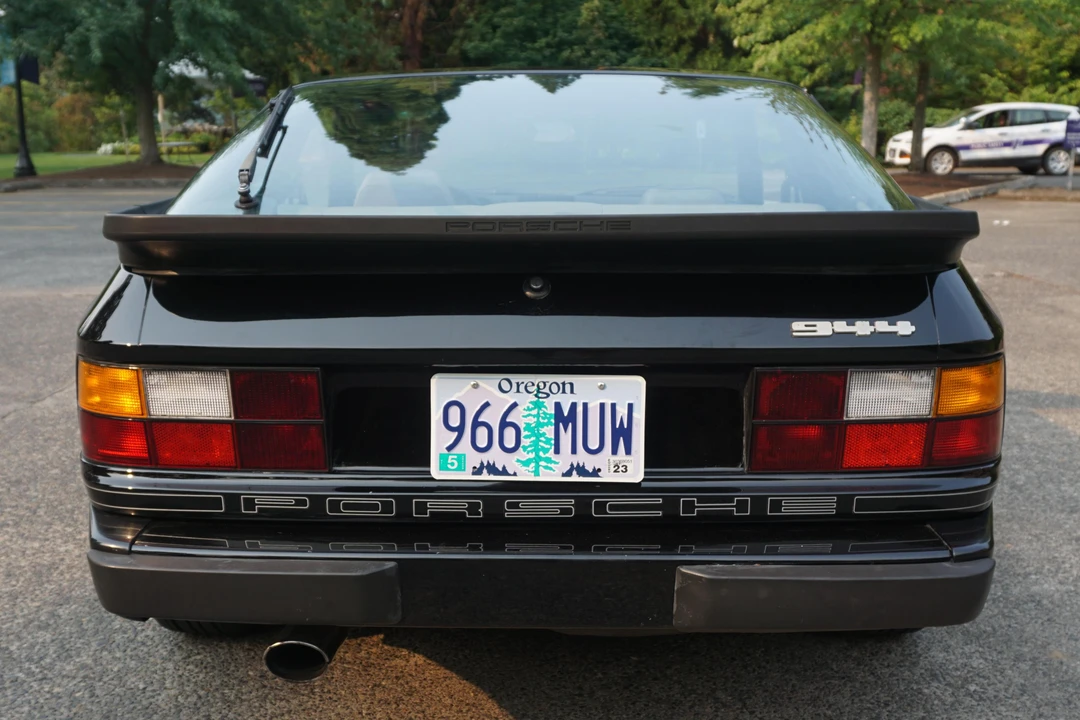 1983 Porsche 944 - Image 5 of 6