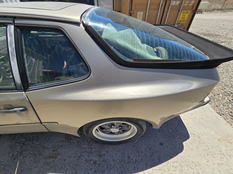 1983 Porsche 944 - Image 6 of 24