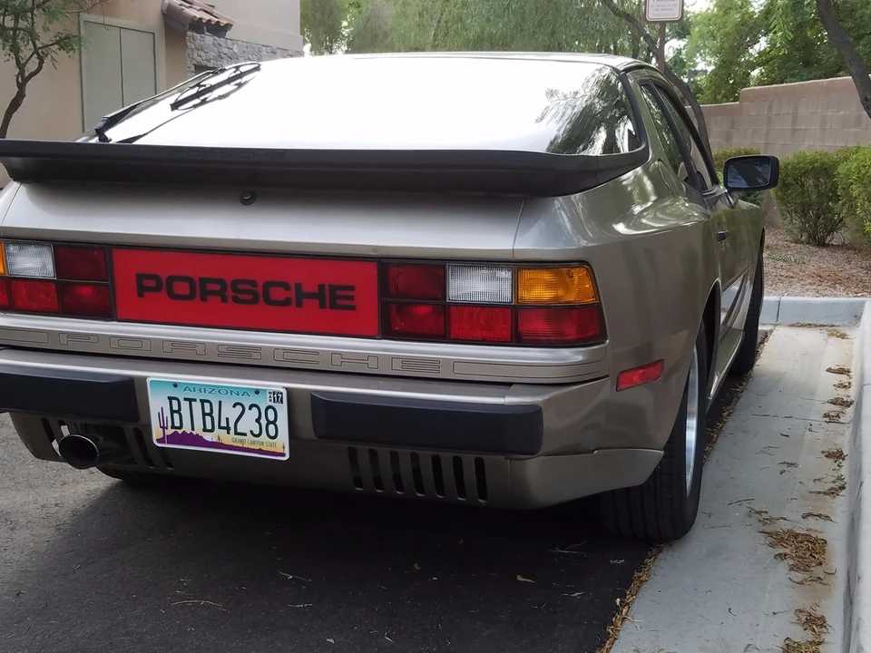 1983 Porsche 944 - Image 6 of 31