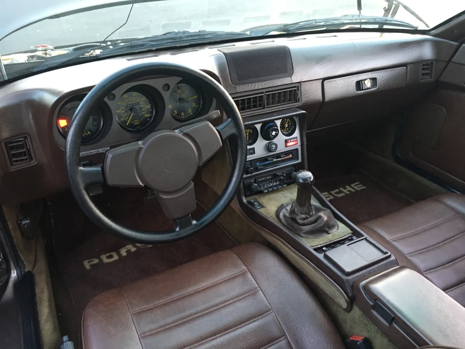 1983 Porsche 944 - Image 27 of 31