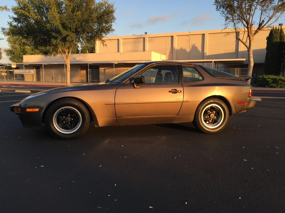 1983 Porsche 944 - Image 5 of 31