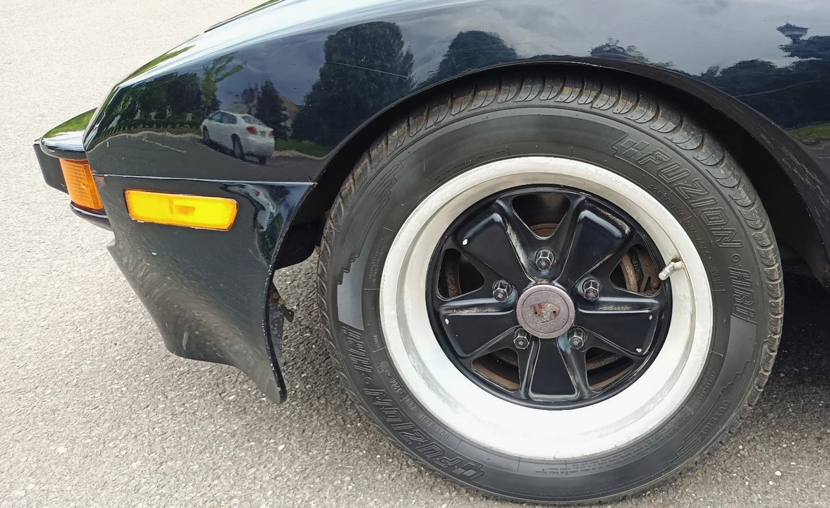 1983 Porsche 944 - Image 23 of 30