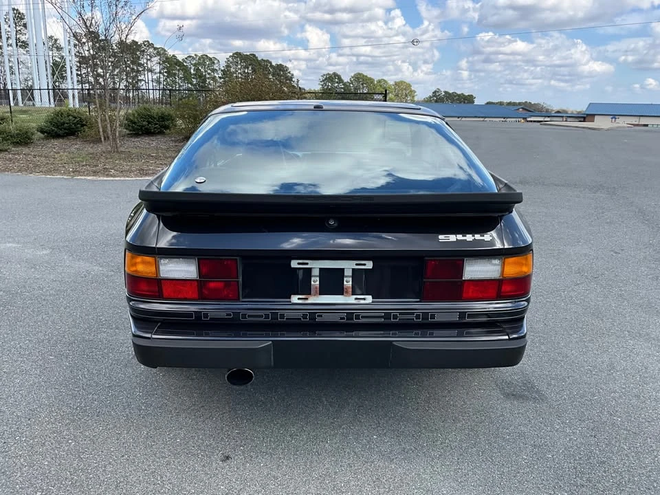 1983 Porsche 944 - Image 5 of 20