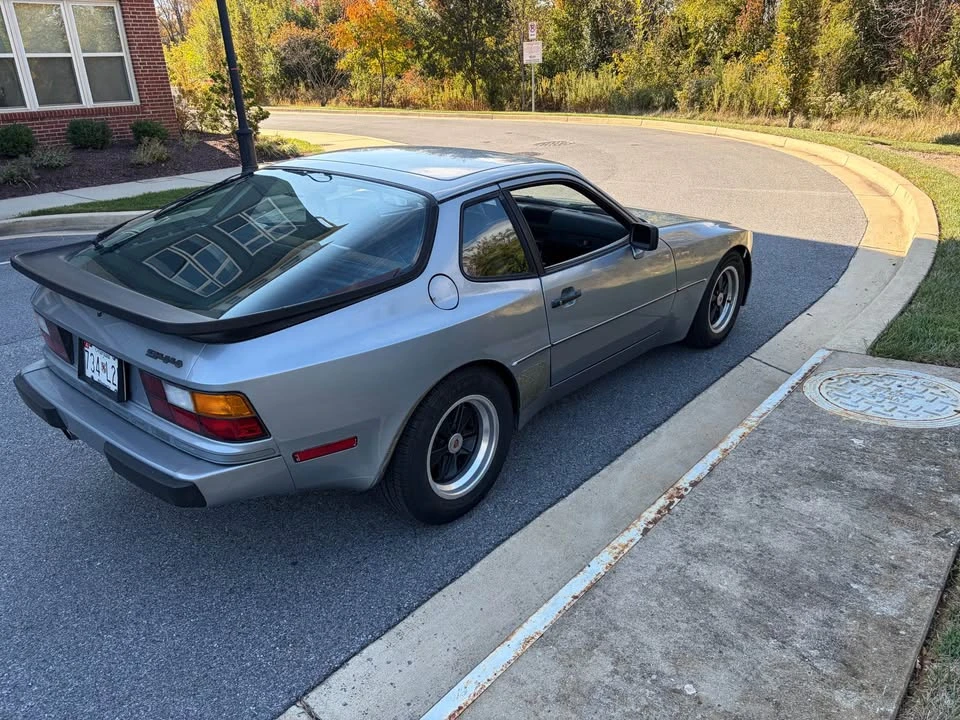 1983 Porsche 944 - Image 3 of 17