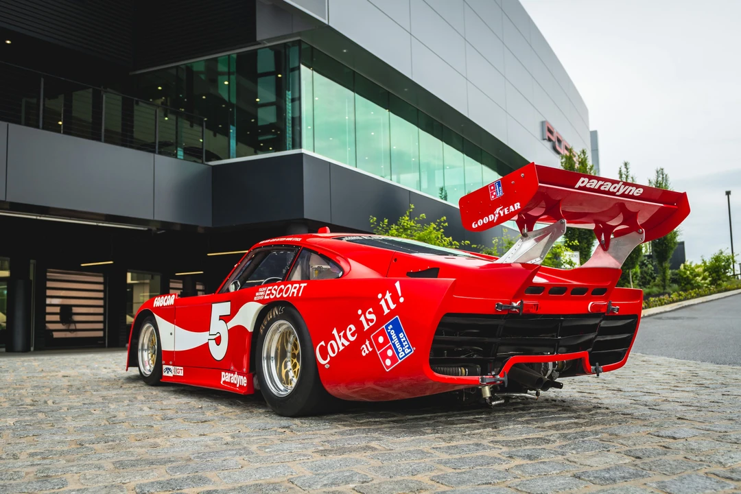1983 Porsche 934 & 935 - Image 3 of 31