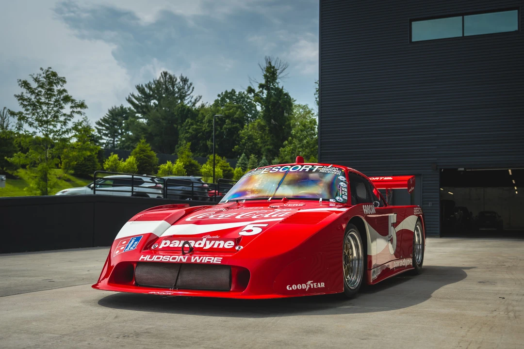 1983 Porsche 934 & 935 - Image 2 of 31