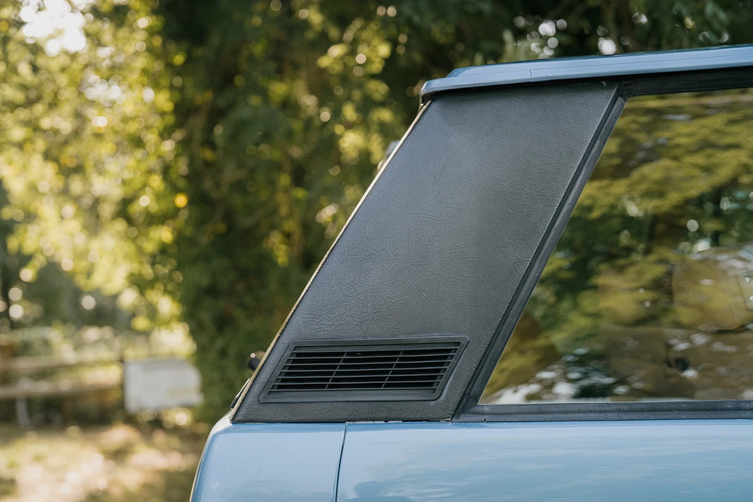 1983 Land Rover Range Rover Classic - Image 24 of 31