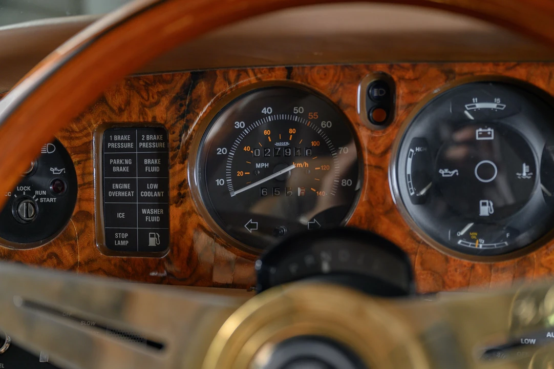 1983 Rolls-Royce Corniche Series I - Image 30 of 31