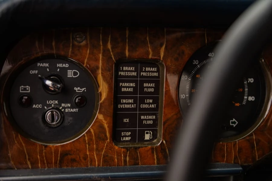 1983 Rolls-Royce Corniche Series I - Image 24 of 31