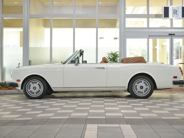 1983 Rolls-Royce Corniche Series I - Image 6 of 26