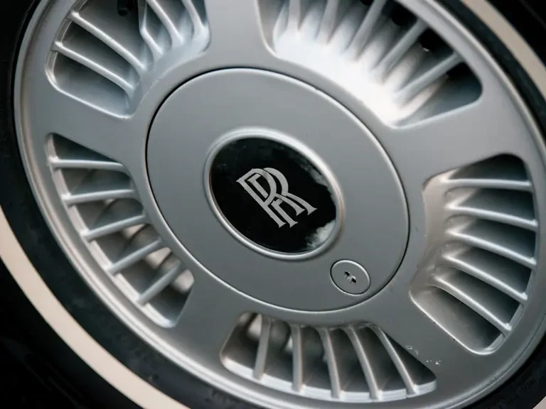 1983 Rolls-Royce Corniche Series I - Image 11 of 15