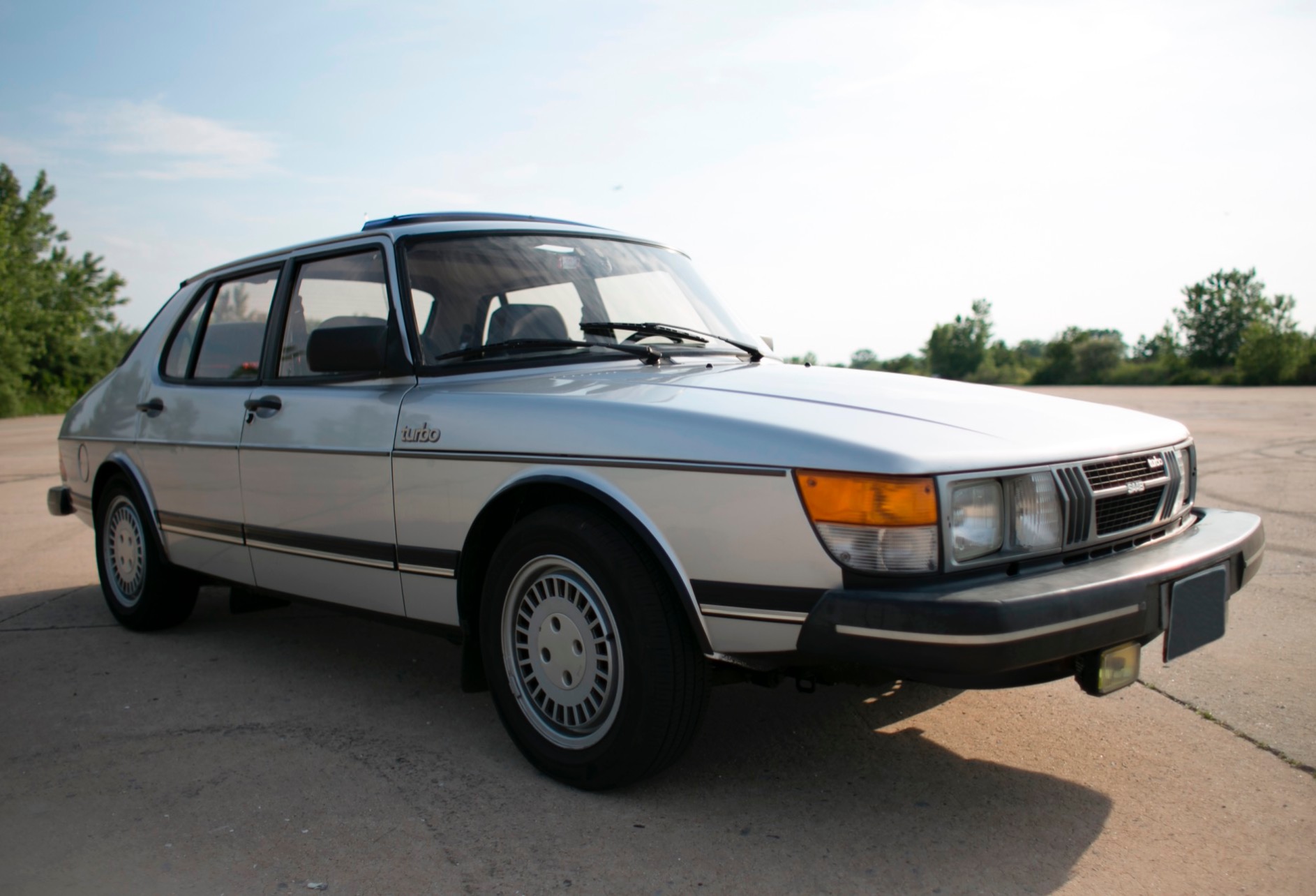 1983 Saab 900 Turbo 5-Speed