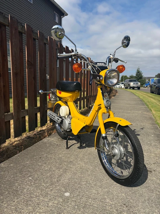1983 Suzuki Motorcycles - Image 9 of 31
