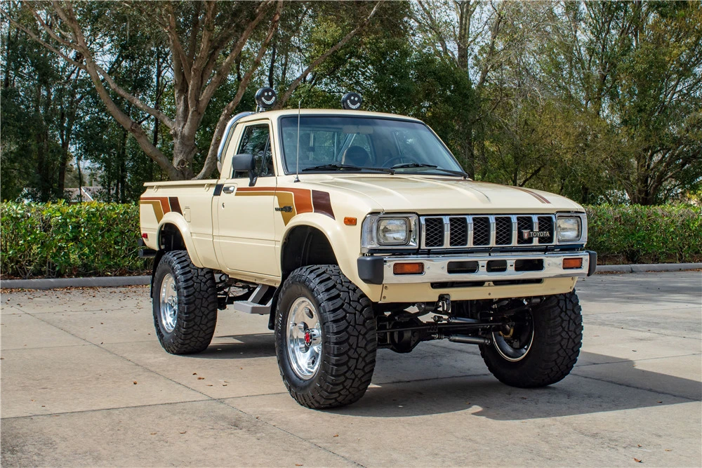 1983 Toyota Hilux 3rd Gen - Image 2 of 6