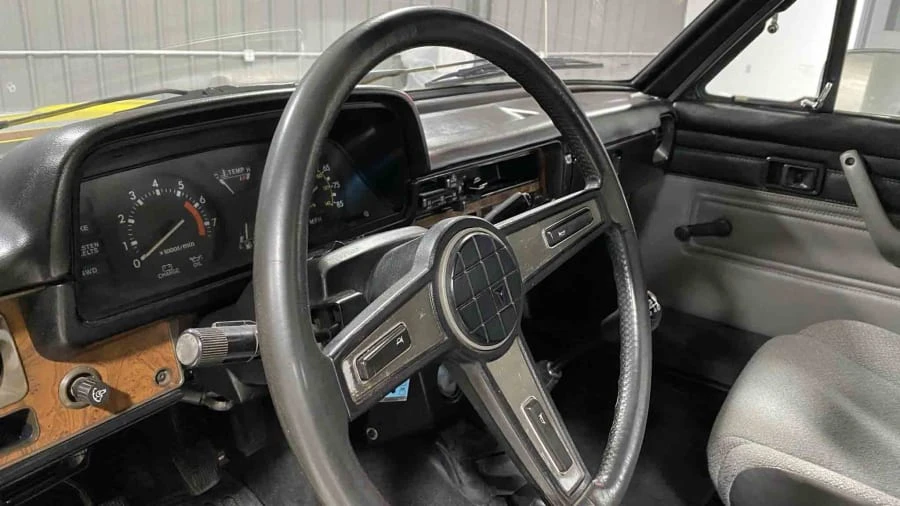 1983 Toyota Dolphin - Image 17 of 27