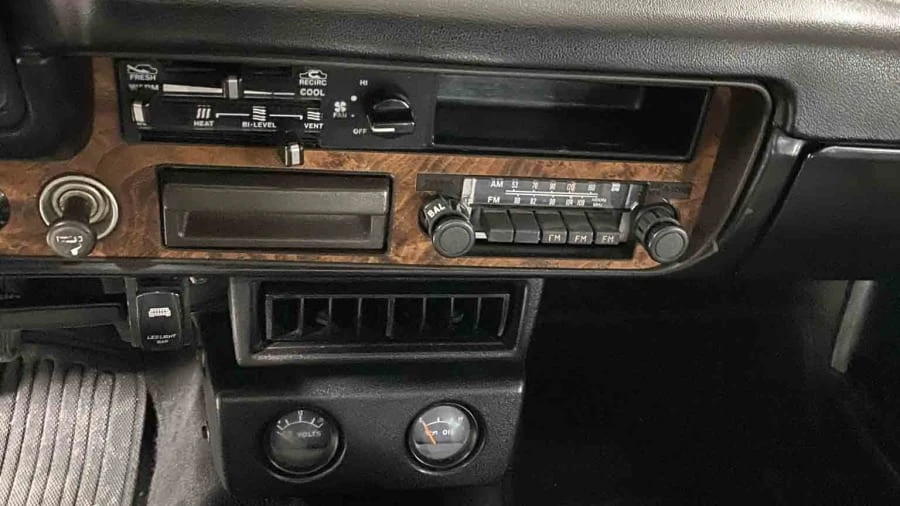 1983 Toyota Dolphin - Image 20 of 27