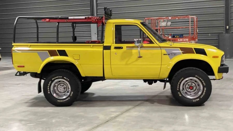 1983 Toyota Dolphin - Image 25 of 27