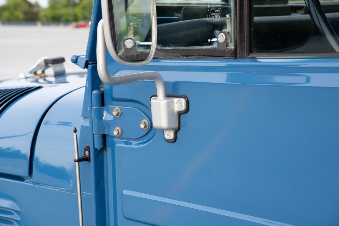 1983 Toyota J60 Land Cruiser - Image 13 of 31