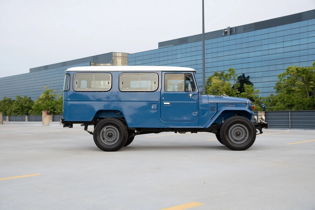 1983 Toyota J60 Land Cruiser - Image 19 of 31