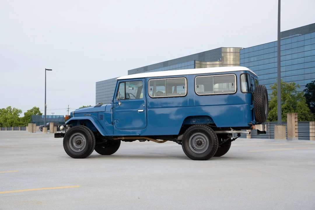 1983 Toyota J60 Land Cruiser - Image 5 of 31