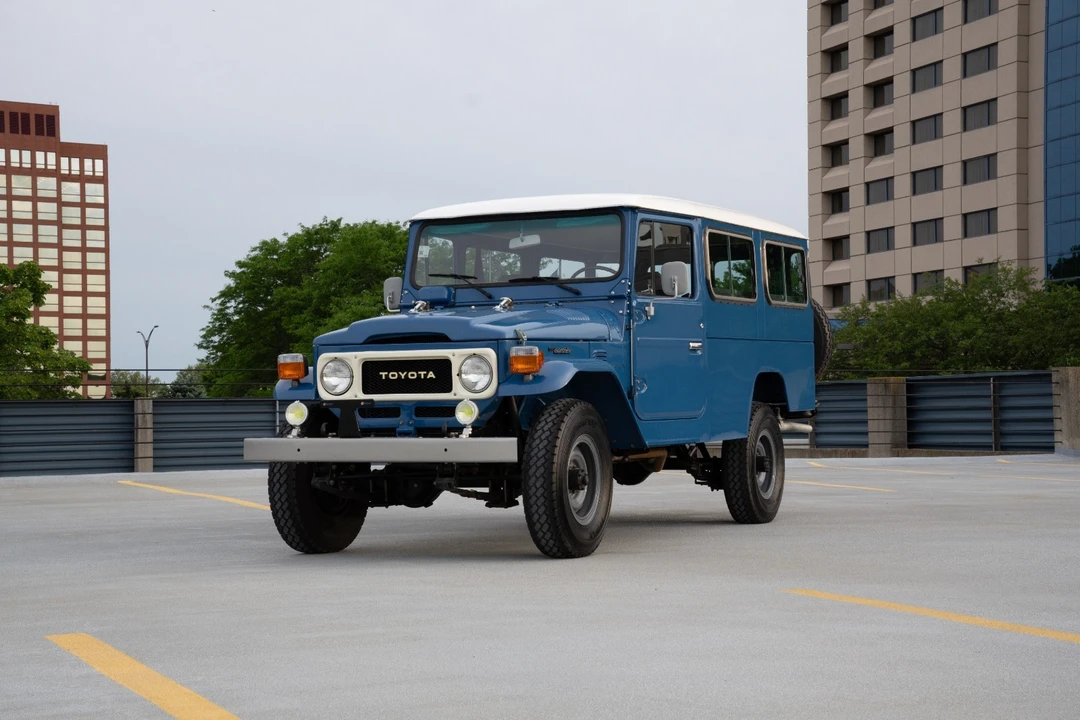 1983 Toyota J60 Land Cruiser - Image 3 of 31