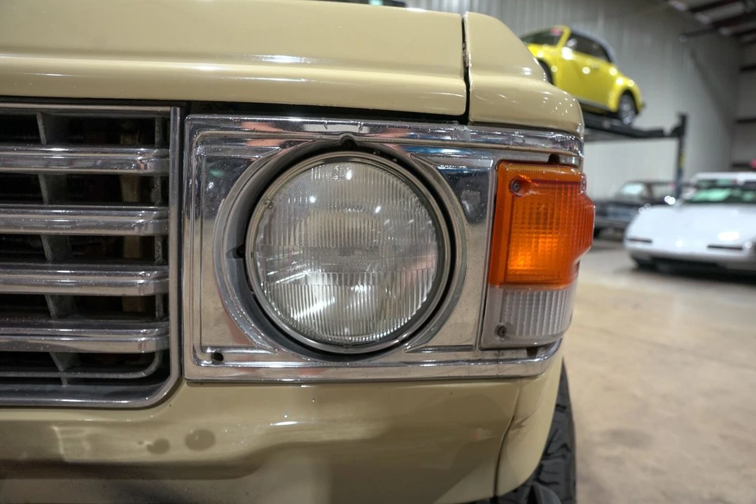 1983 Toyota J60 Land Cruiser - Image 16 of 31