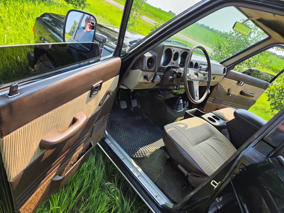 1983 Toyota J60 Land Cruiser - Image 17 of 31