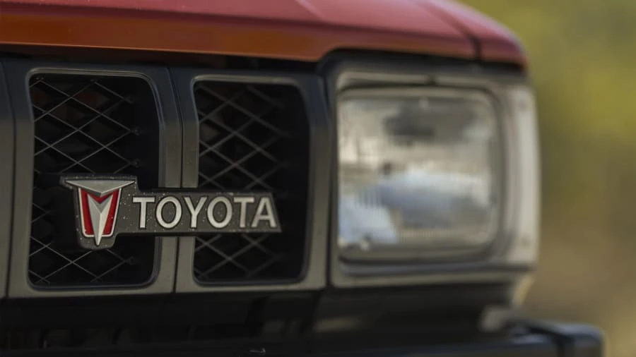 1983 Toyota Hilux 3rd Gen - Image 9 of 12