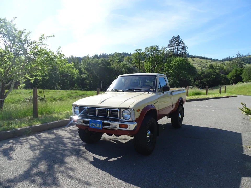 1983 Toyota Hilux 3rd Gen - Image 2 of 31