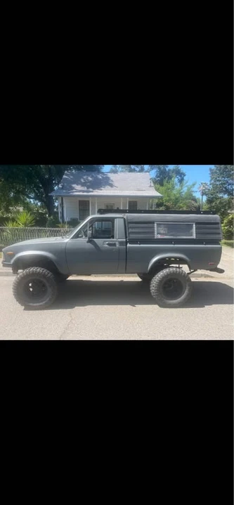 1983 Toyota Hilux 3rd Gen - Image 3 of 10