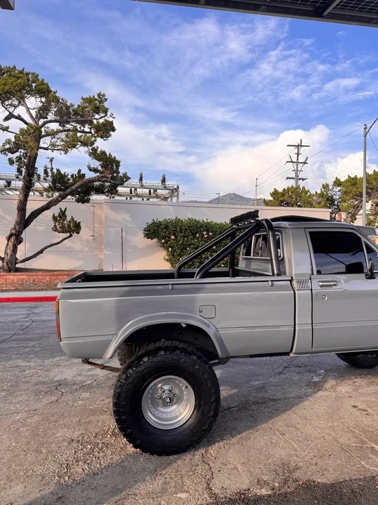 1983 Toyota Dolphin - Image 8 of 19