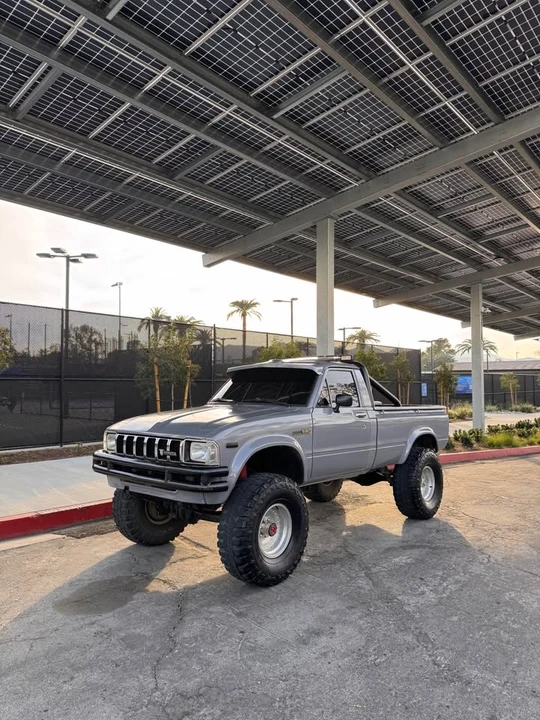 1983 Toyota Dolphin - Image 2 of 19