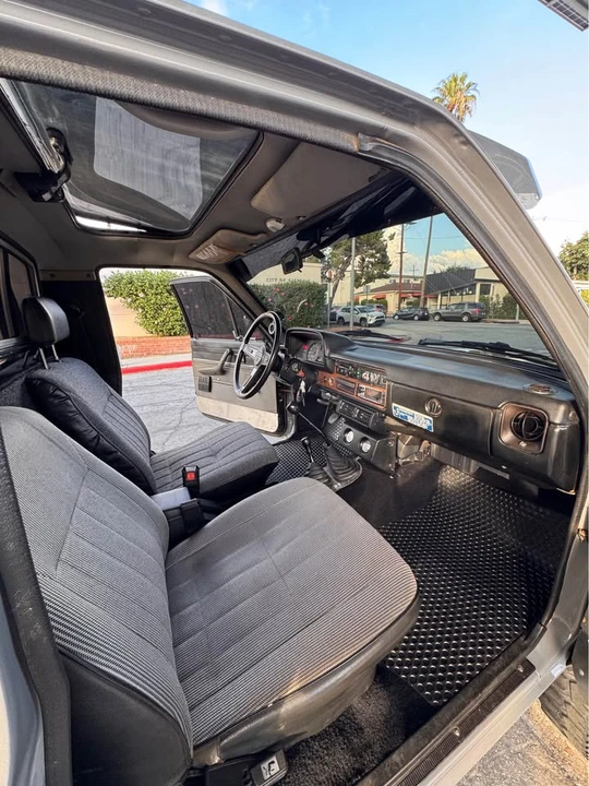 1983 Toyota Dolphin - Image 13 of 19